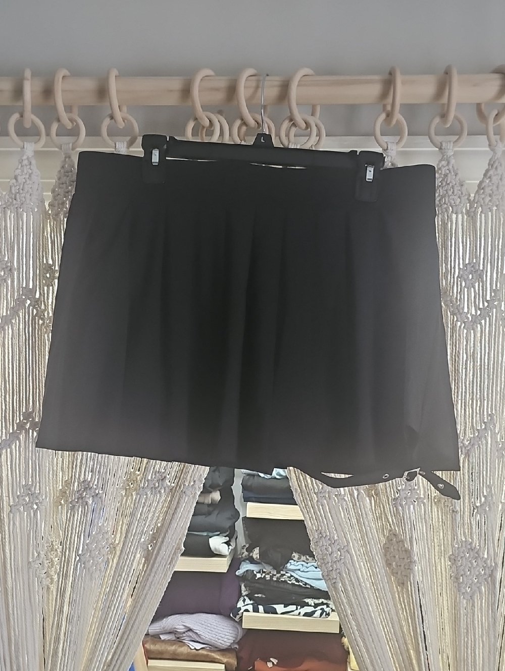 HALARA Buckle Mini Skirt